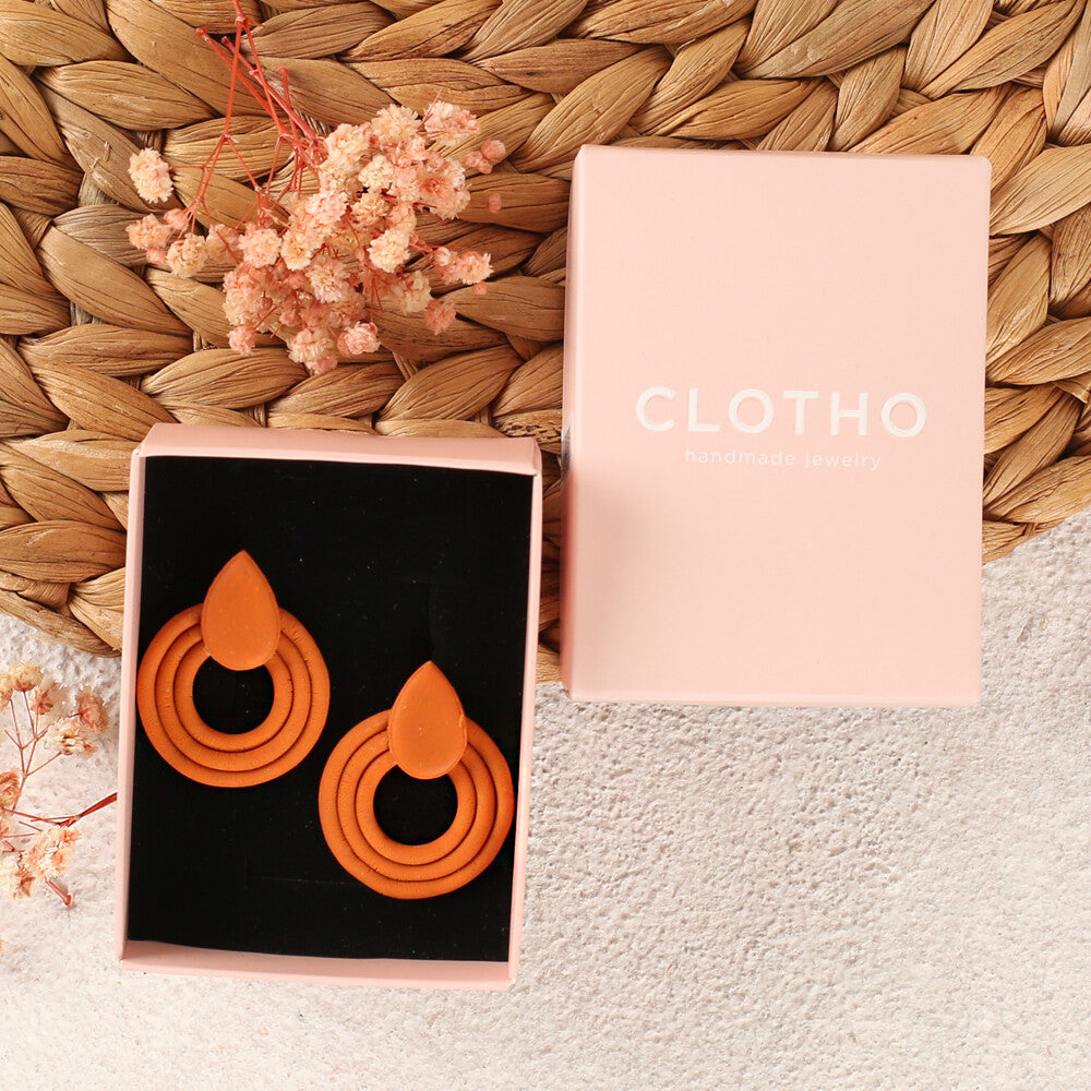 Clotho El Yapımı Yuvarlak Damlalı Turuncu Küpe